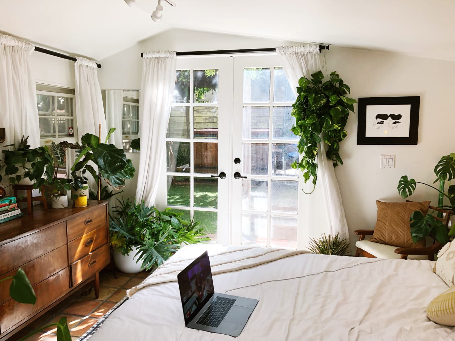 250-Square-Foot Studio Apartment Backyard Cottage Photos | Apartment